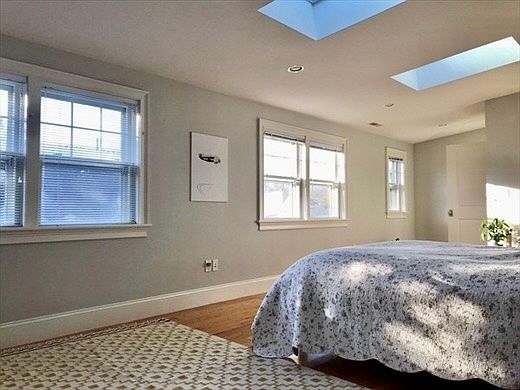 1st image of 279 Walnut St #2