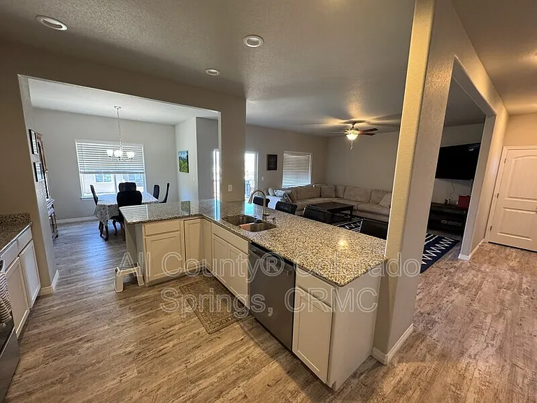 10451 Wrangell Cir — Photo 5