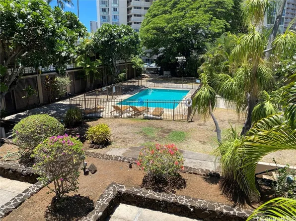 1700 Makiki St APT 216, Honolulu, HI 96822