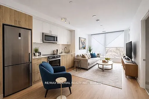 1195 The Queensway Photo 1