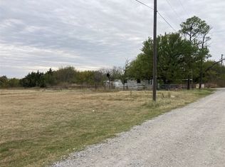 167 Campbell Rd, Sunset, TX 76270