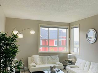 Country Village Cir NE #406, Calgary, AB T3K5X3