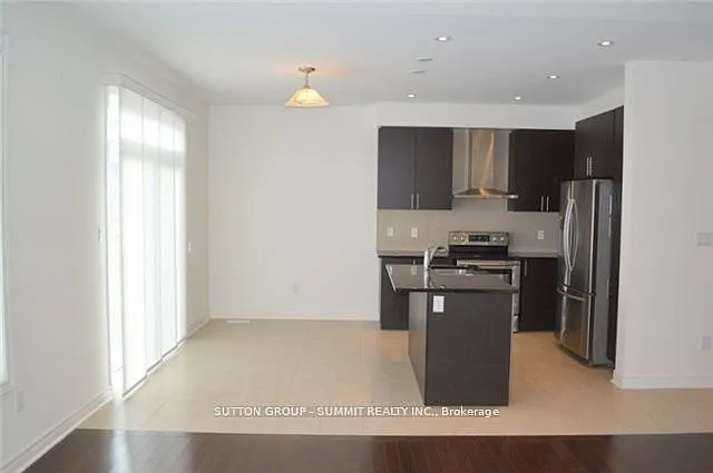 36 Denali Cres — Photo 9