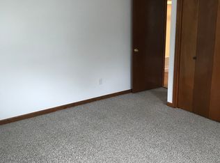 173 Bailey St #1R, Woonsocket, RI 02895