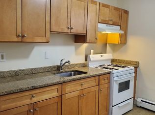 15 Victory Rd APT 40, Boston, MA 02122