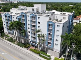 Douglas Cove, Coconut Grove