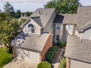 18778 Hilltop Cir #112, Riverview, MI 48193