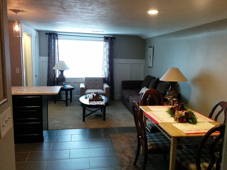 2263 S 1700 E — Photo 9