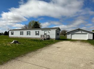 15244 Indian Prairie Rd, White Pigeon, MI 49099