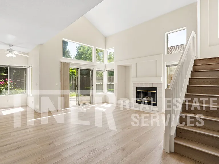 6931 Romanzo Way — Photo 9