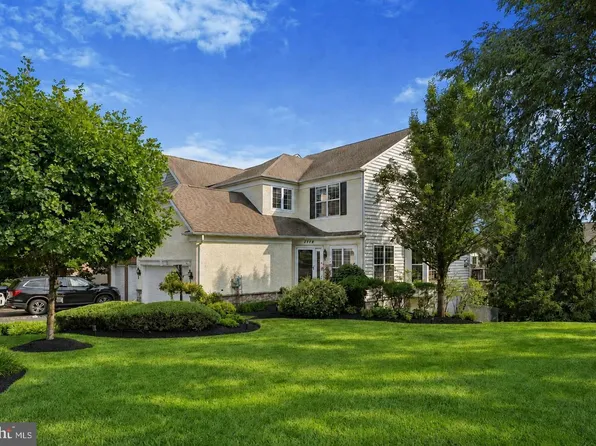 2114 Redbud Ln, Furlong, PA 18925