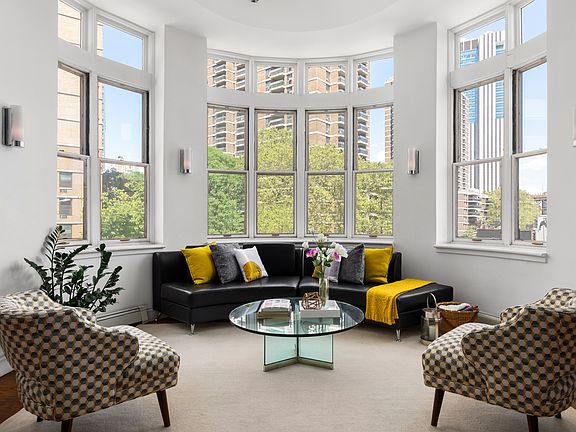 2nd image of 117 Beekman St #3