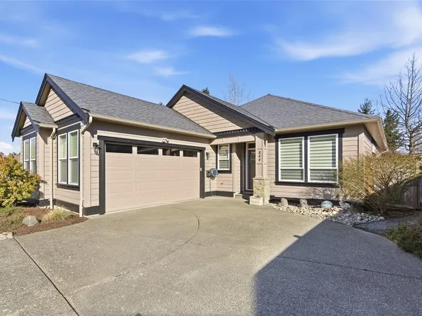 844 Mulholland Dr, Nanaimo, BC V9P 1Z5