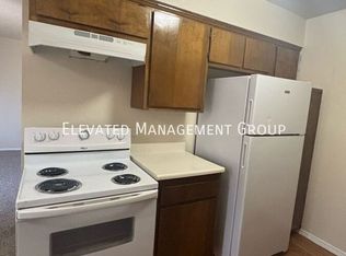 12100 Indian School Rd NE #4, Albuquerque, NM 87112