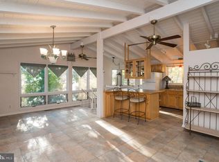 507 Comstock Dr, Lusby, MD 20657