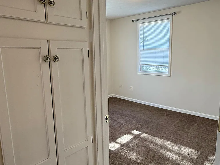 60 Riley Manor Cir — Photo 6