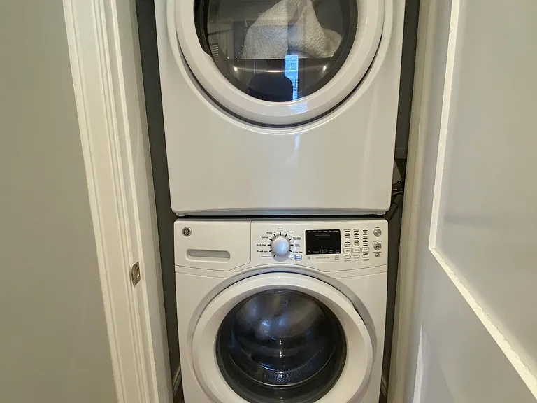 405 S Huntington Ave #2R — Photo 5