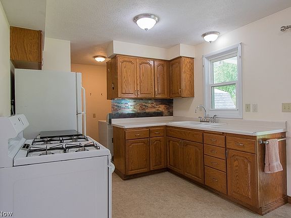 5th image of 6146 Campbell Rd