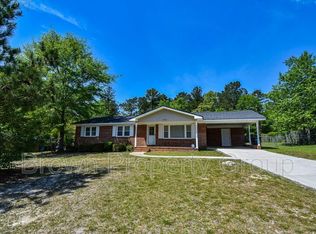 7606 Decatur Dr, Fayetteville, NC 28303