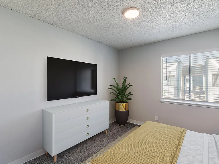 Valley Apartments — Photo 10