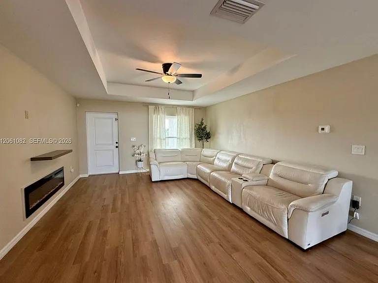 7033 Waldo Cir — Photo 4
