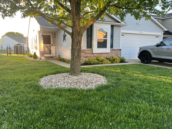 2151 Summer Breeze Way, Greenwood, IN 46143