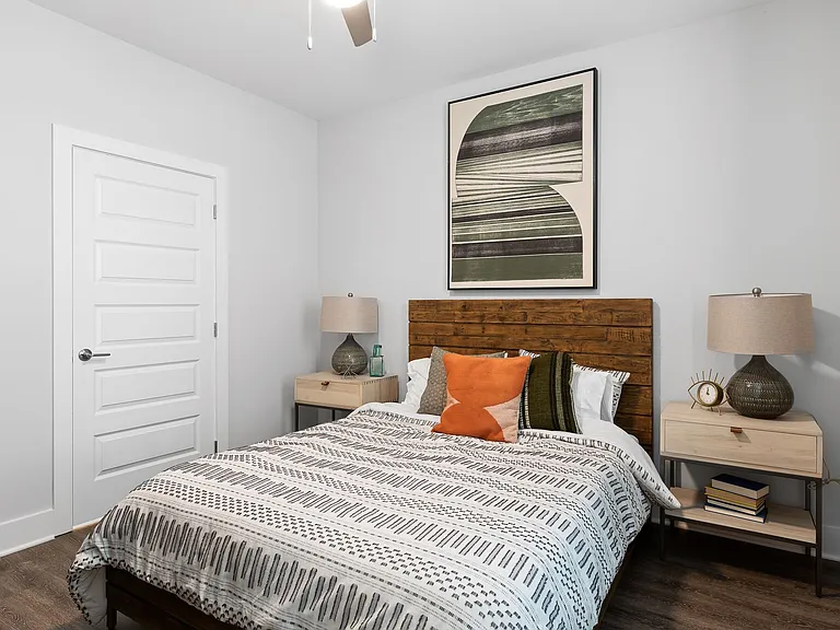 Borough 33 Apartments — Photo 35