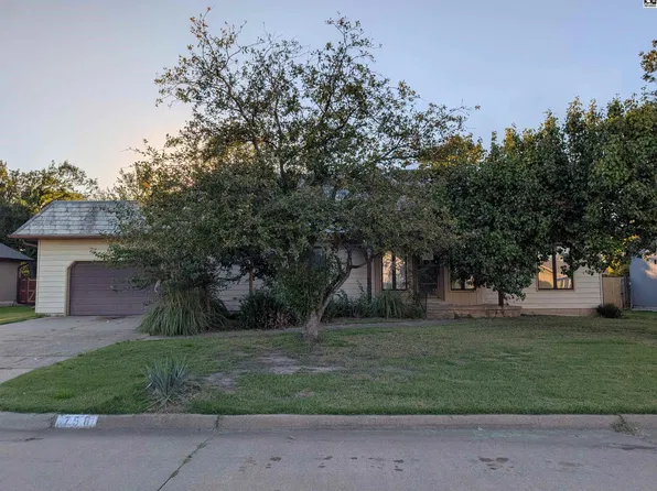 758 Moundview Ave, Salina, KS 67401