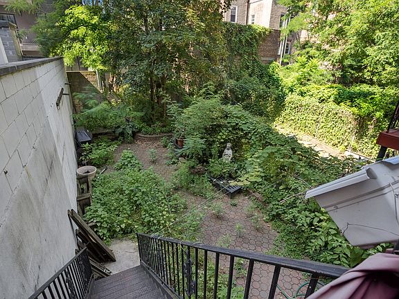 5th image of 554 W 183rd St APT 1