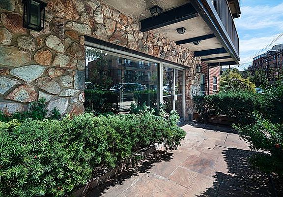 4th image of 75-23 113th St #4B