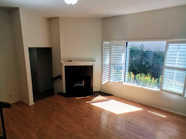 1018 E 3rd St APT D, Long Beach, CA 90802
