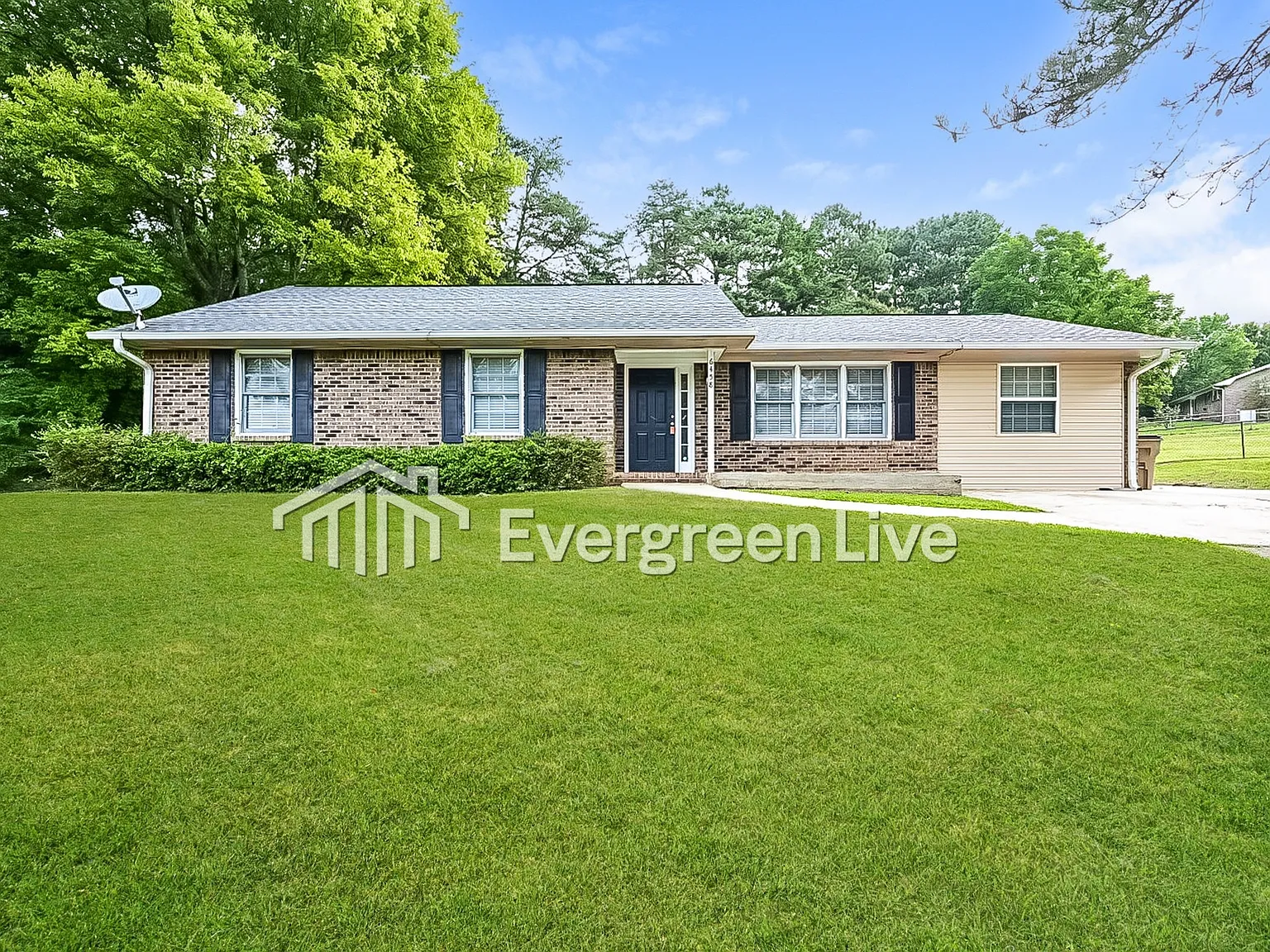 3 bed, 2.0 bath, 1514 sqft, $1,595 — Photo 3