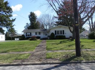 306 Euclid Ave, Bellevue, OH 44811