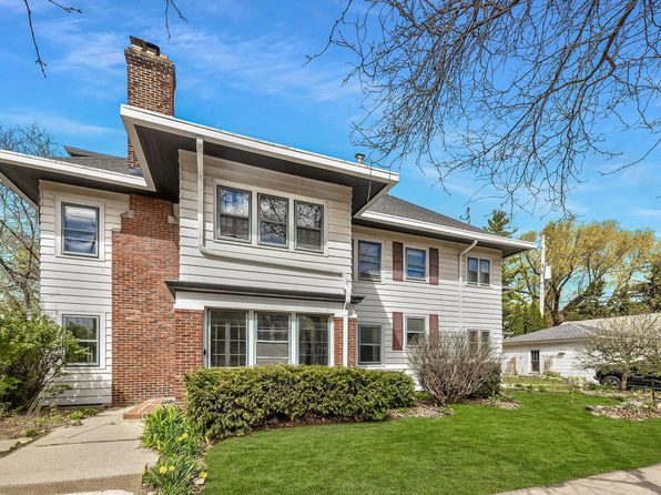 7002 West Wisconsin AVENUE, Wauwatosa, WI 53213