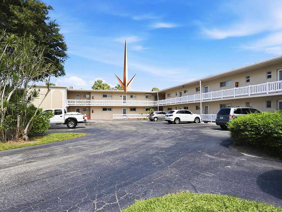 1st image of 2534 Garden Drive S #203