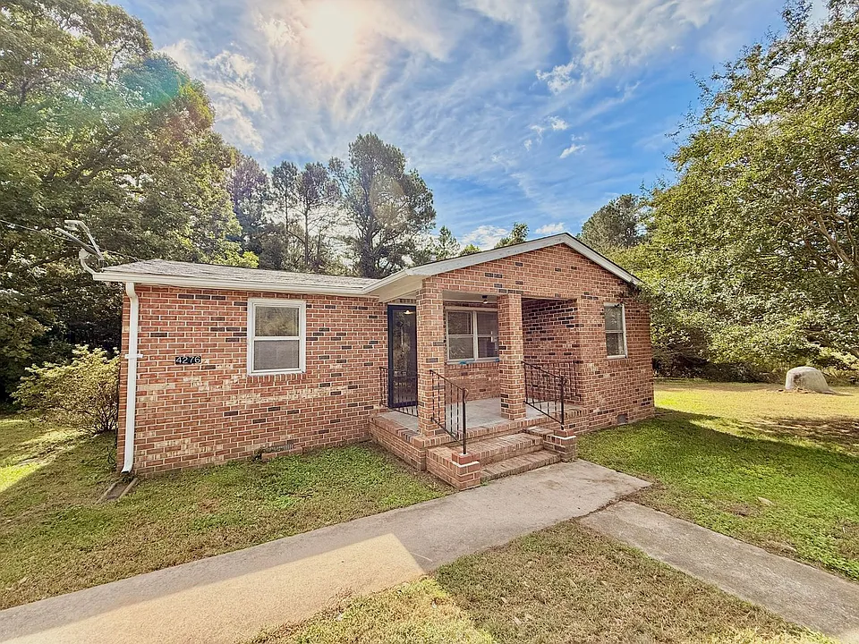 4276 Old Indian Rd