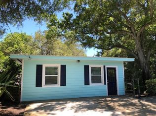 1009 Magnolia Dr, Clearwater, FL 33756