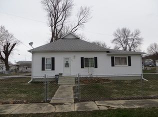 105 Iowa St, Pisgah, IA 51564