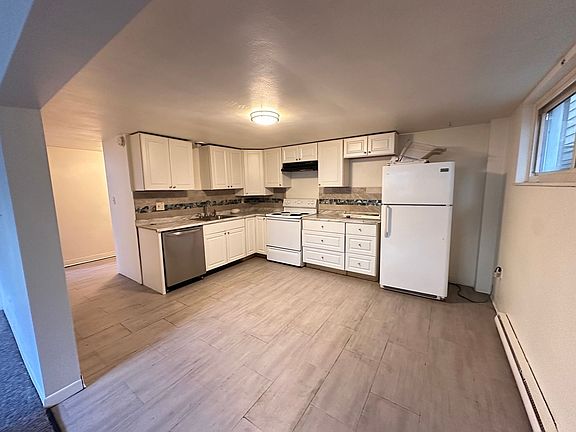 5th image of 525 Franklin St APT 5