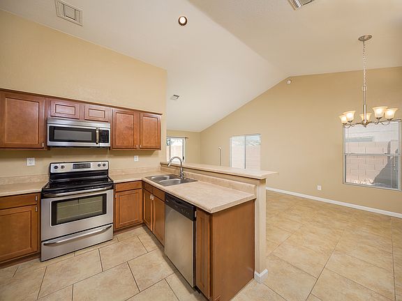 4th image of 4660 S Bayport Pl
