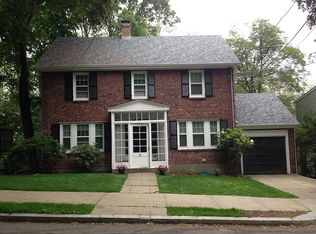 89 Wolcott Rd, Brookline, MA 02467