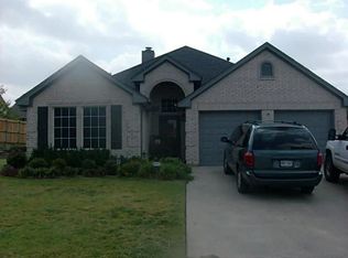 207 Ridge View Ct, Decatur, TX 76234