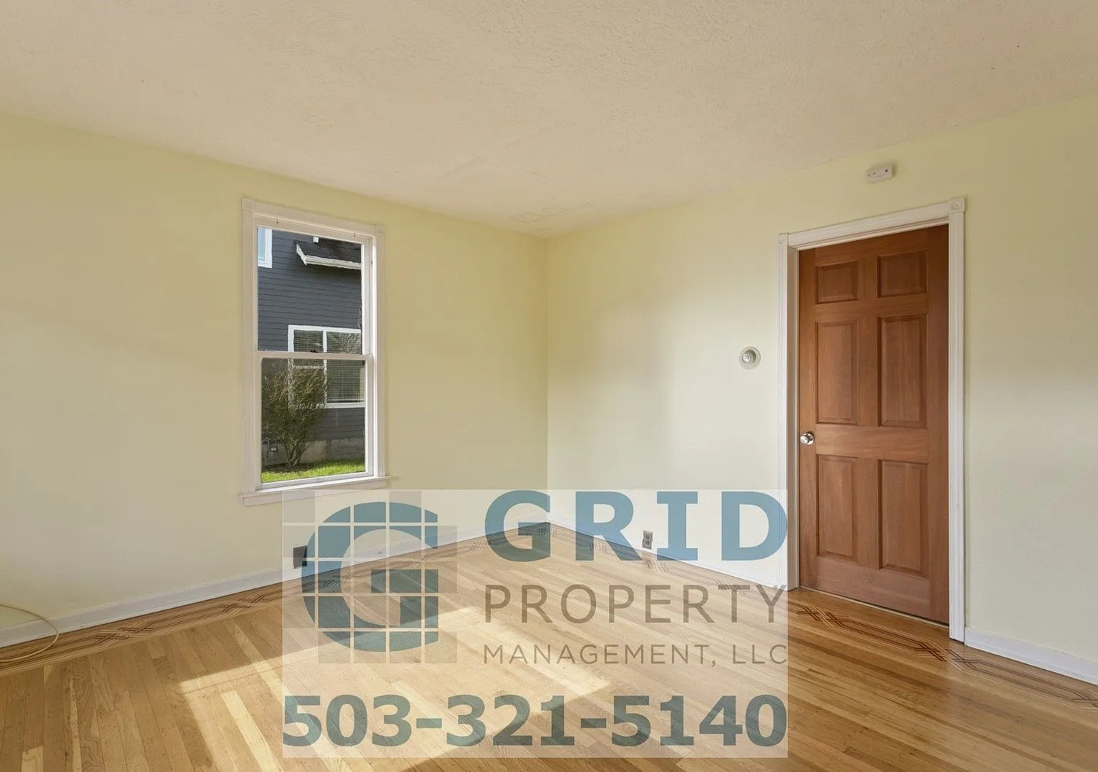 Spacious 3 Bedroom, 2 Bath Craftsman - Creston Park Neighborhood - A Must See! — Photo 2