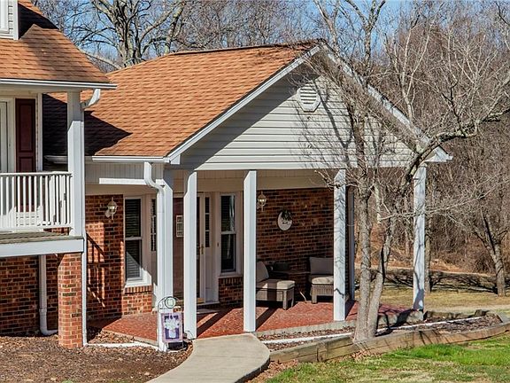 5th image of 122 Timberwood Dr