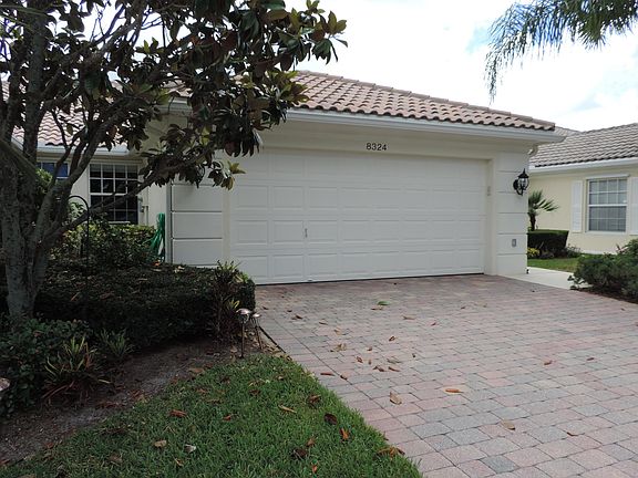 Home For Sale In Villagewalk