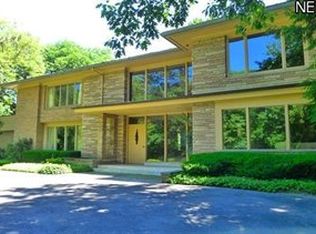 17350 S Park Blvd, Shaker Heights, OH