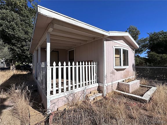 5th image of 2935 E Leroy Avenue