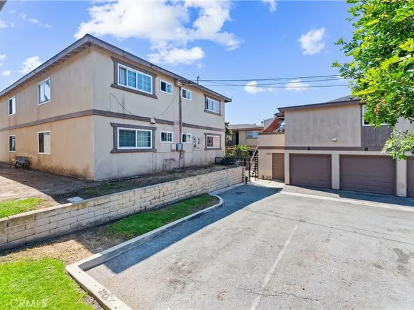 17431 Koledo Ln, Huntington Beach, CA 92647