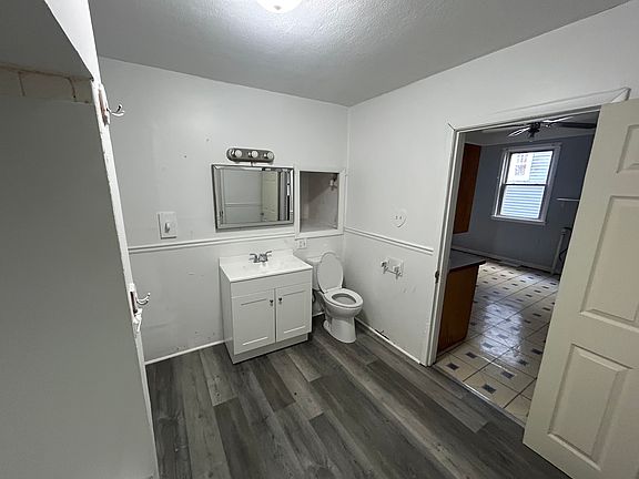 3rd image of 2631 N Missouri Ave
