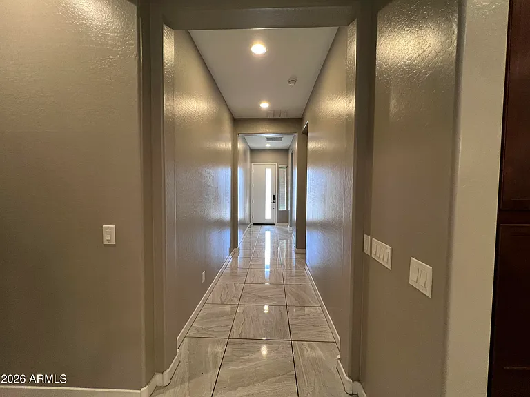 1705 W Dawn Dr — Photo 3